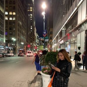 Meet your Posher, Emelly